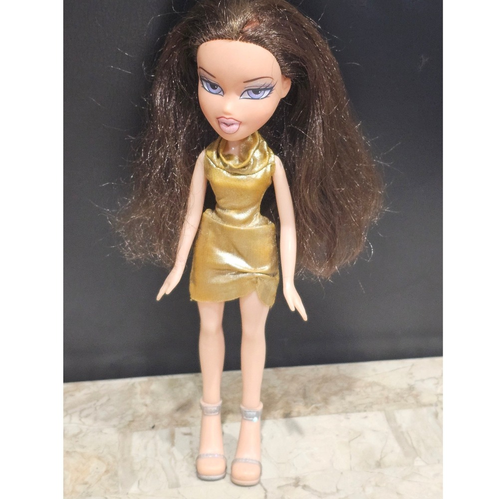 Bratz Doll Dana MGA Entertainment Gold Dress Sparkly Shoes Long Brown Hair
